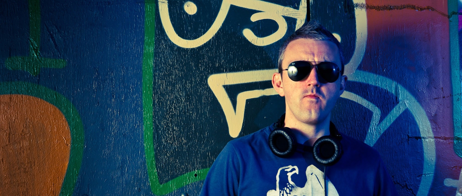 About DJ Cruze About DJ Cruze